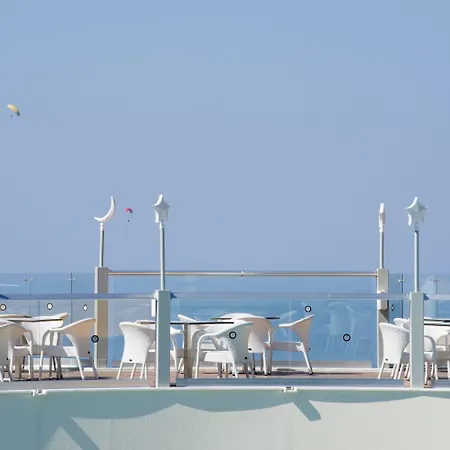 Orka Sunlife And Aquapark 5* אולודניץ