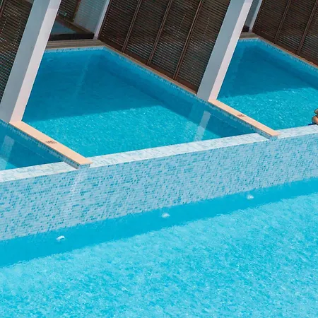 Orka Sunlife And Aquapark 호텔 올루데니스