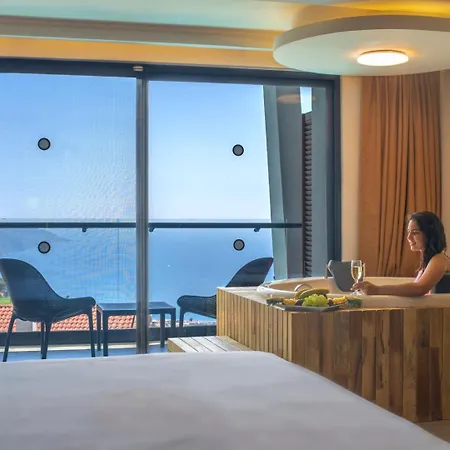 Orka Sunlife And Aquapark 5* Oludeniz
