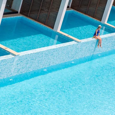 Orka Sunlife And Aquapark 5*