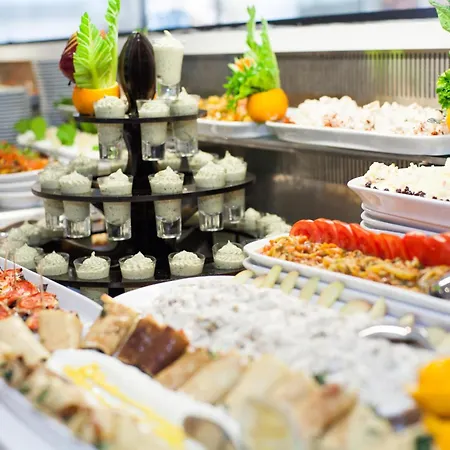 酒店 Orka Sunlife And Aquapark 5*