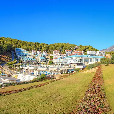 Orka Sunlife And Aquapark 5*
